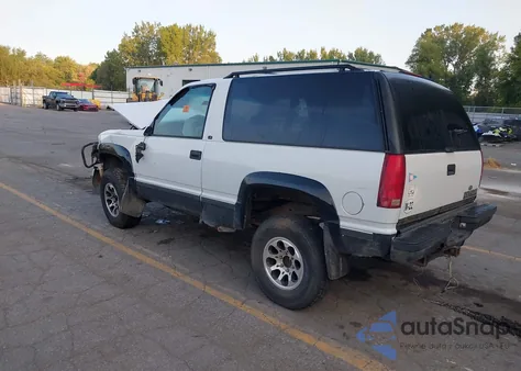 1999 Chevrolet Tahoe from USA, damaged, VIN 3GNEK18RXXG158979